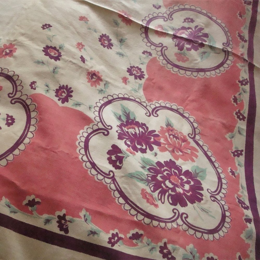 Vintage Floral Tablecloth Cottage Core Granny Grandma - Picture 6 of 16